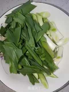 Make Garlic claws step 1