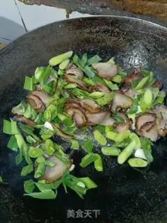 Make Garlic meat step 1
