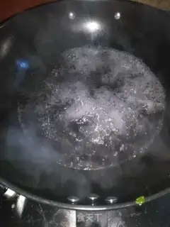 Make A fan sausage violet soup step 2