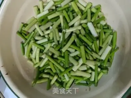 Make Garlic fried meat step 1