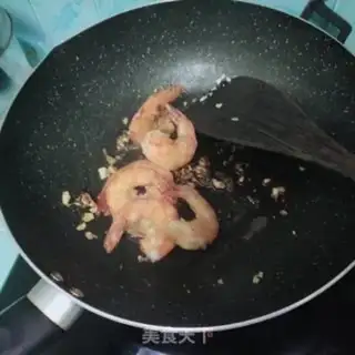 Make Garlic shrimp step 7