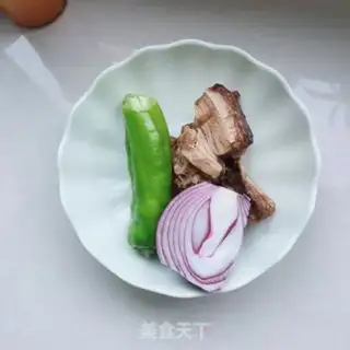 Make Five flowers and chili step 0