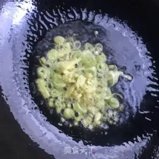 Make The green pepper makes sichuan meat step 5