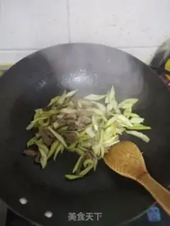 Make Celery with beef step 2