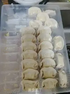 Make Three fresh dumplings step 1