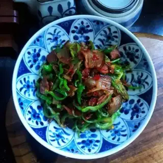 Make The green pepper makes sichuan meat step 11