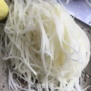 Make Oily potatoes step 1