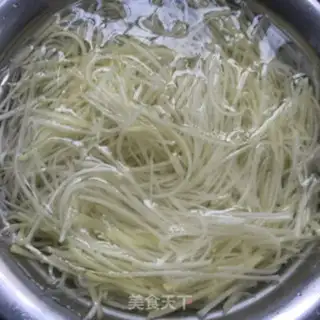 Make Oily potatoes step 2