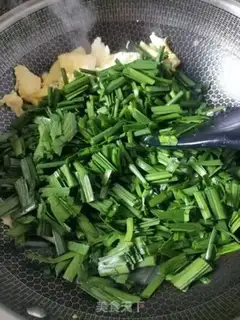 Make Scrambled eggs step 2