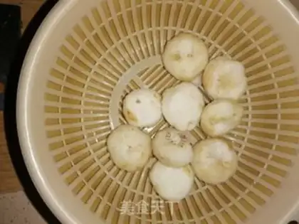 Make Porridge pork dumplings step 0