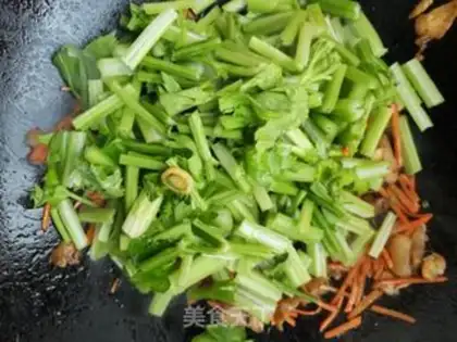 Make Five flowers and a celery step 6