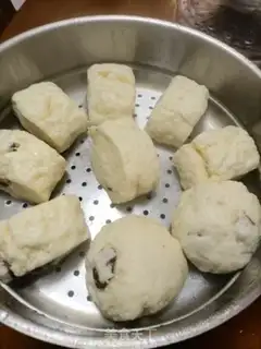Make raisin milk buns step 8
