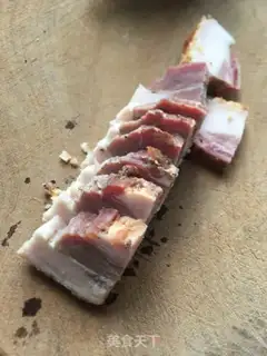 Make Soup with meat and eggs step 1
