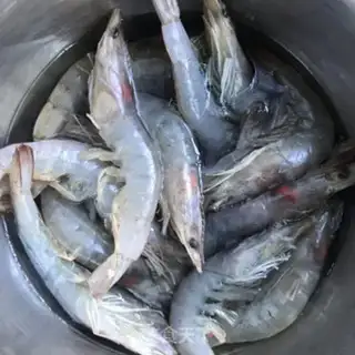 Make Three-juice shrimp step 0