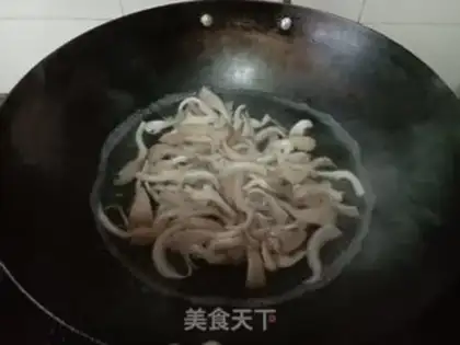 Make Smash the mushrooms step 1