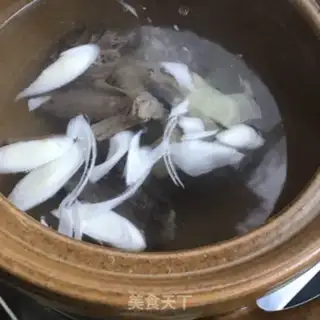 Make radish duck soup step 3