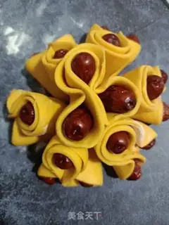 Make The date buns step 7