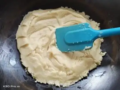Make Zebra Zebra early cake step 1