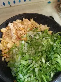 Make Eggs and cabbage step 3