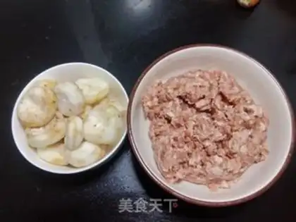 Make Red burning lion head step 0