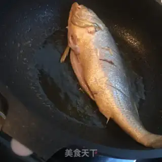Make Red-hot yellowfish step 2