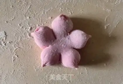 Make Cherry blossoms step 3