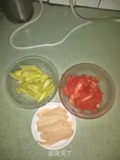 Make Tomato cucumber chicken sausage burrito step 2