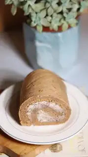 Make Olio cocoa roll step 16