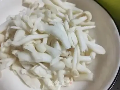 Make Chicken silk, sea mushroom, oil step 2