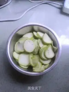Make Spoon fan ball soup step 2