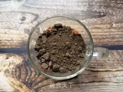 Make Olive Strawberry Butter Sour Cup step 7