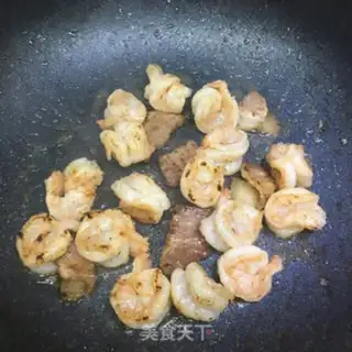 Make Five flowers and Dutch soy shrimp step 6