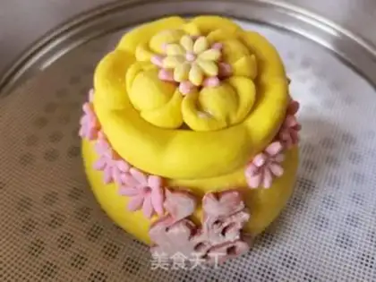 Make The treasure pot step 16
