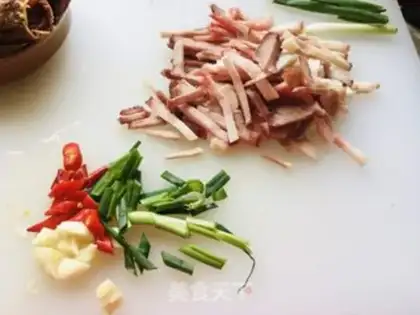 Make Creamed meat step 0