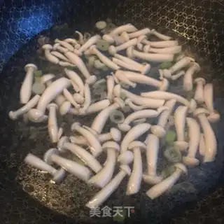 Make Beefball egg noodles step 5