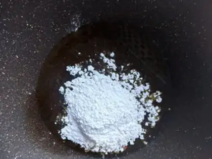 Make Hand grab cake step 4