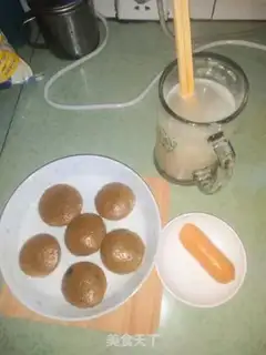 Make walnut milk and red fries step 5
