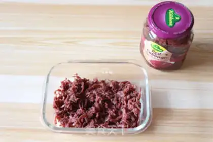 Make Flowers with expensive vegetable rolls step 2