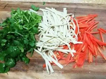 Make The carrots are fried step 1