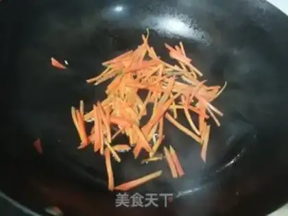 Make The carrots are fried step 2