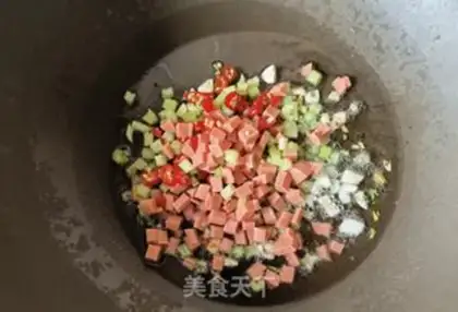 Make Little pepper peppers, celery, ham and rice step 5