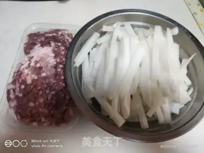 Make Carrot and meat step 0