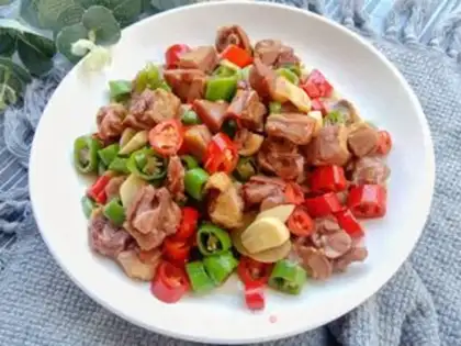 Make Cream pepper fried duck legs step 7