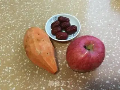 Make Potato apple date soup step 0