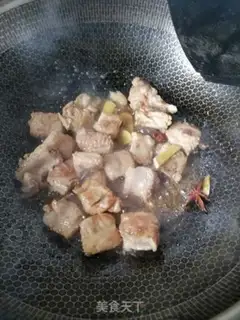 Make Pork, shrimp, cabbage step 0