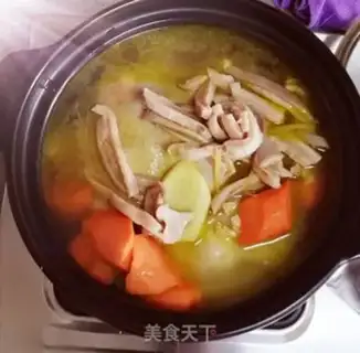 Make Piggy belly carrot chicken soup step 2