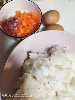 Make Carrot egg fried rice step 0