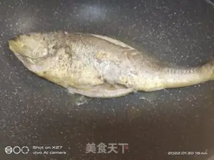 Make Red-burned yellow fish step 2