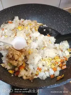 Make Carrot egg fried rice step 5