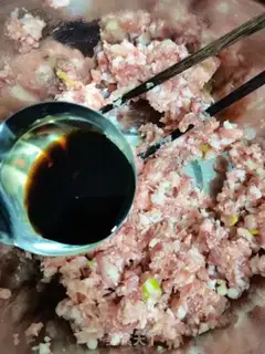 Make Radish pork steam step 2
